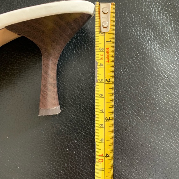 Le chateau 3” Heel - Picture 3 of 4